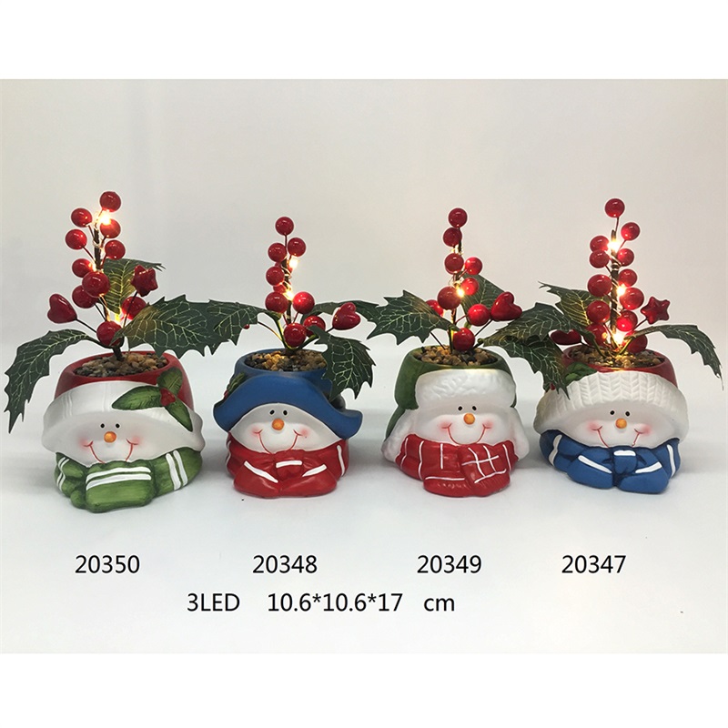 Ceramic Xmas Characters with Mistletoe