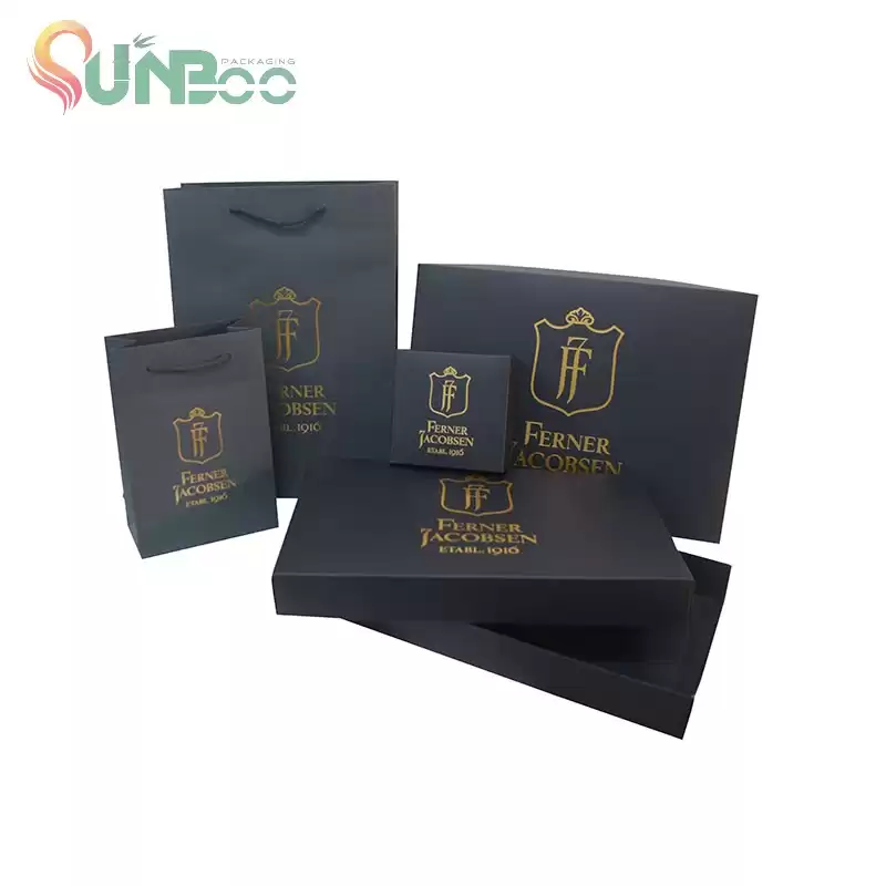 black paper with nice gold hot stamp and cotton handles paper bag SP-BAG020
