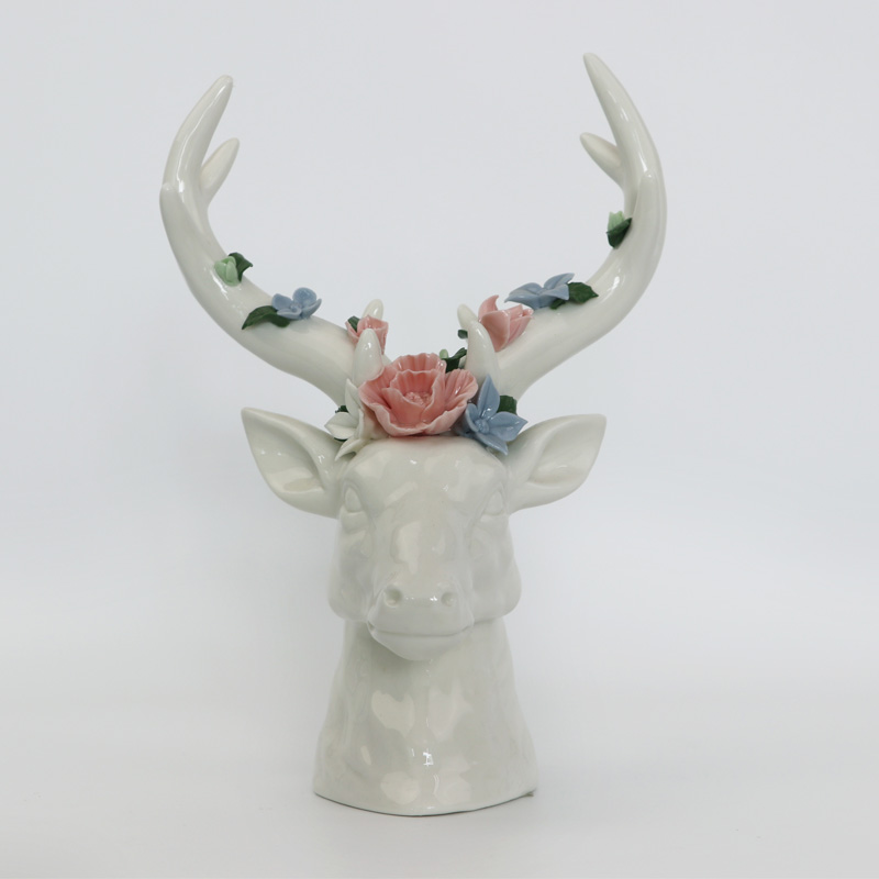 Christmas deer head ceramic decor
