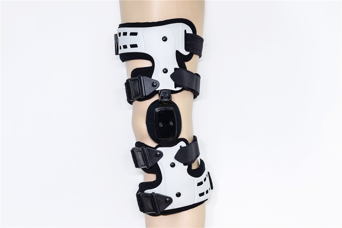 Offloader OA knee braces with hinge fracture support  for leg joint repairment and  ligament stabilization