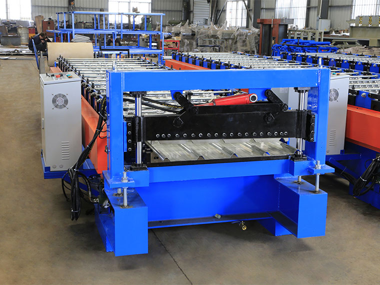 YX25-211-844 Roof Panel Roll Forming Machine