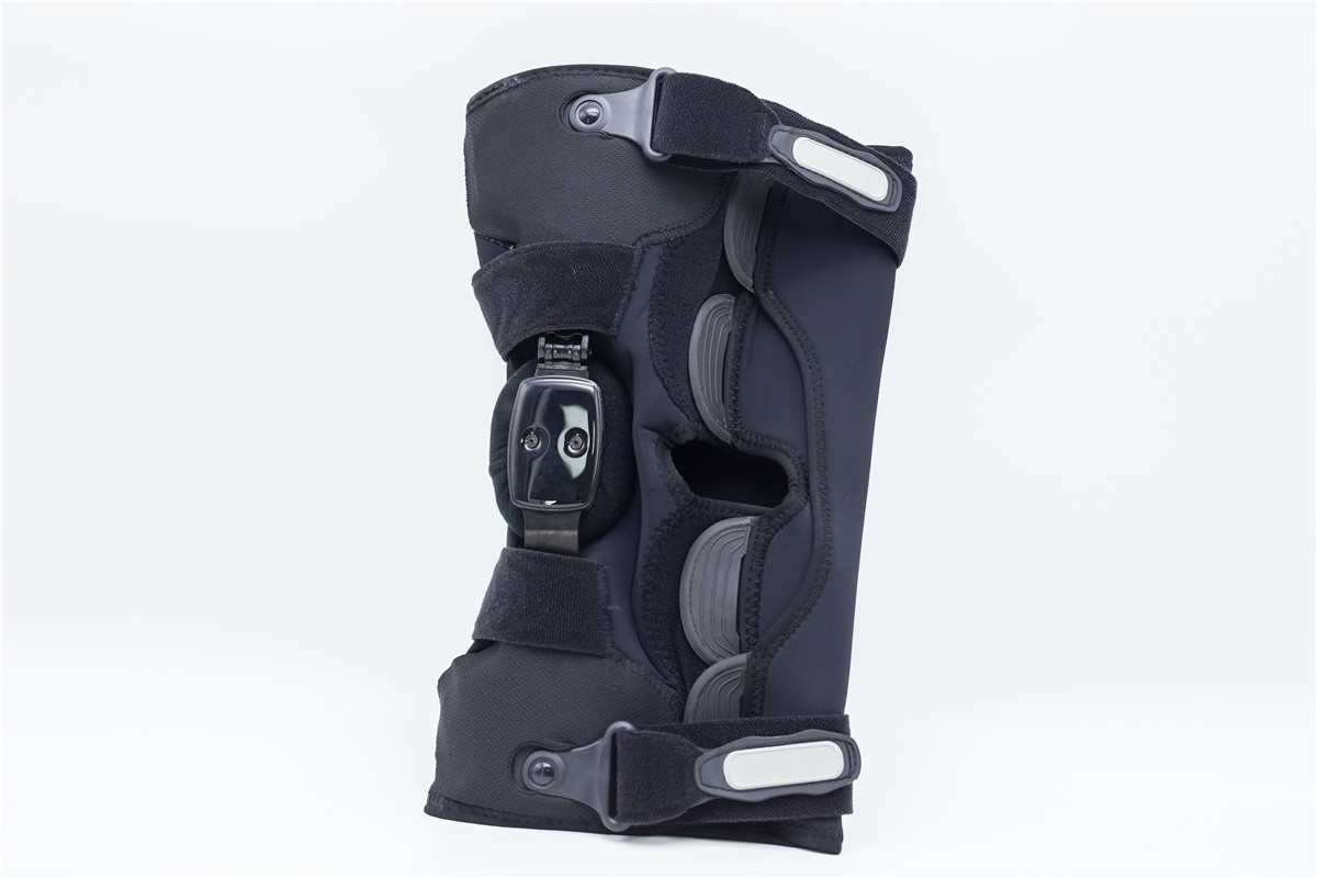 Adjustable angle OA knee brace with hinge fracture support  for leg joint repairment and  ligament stabilization