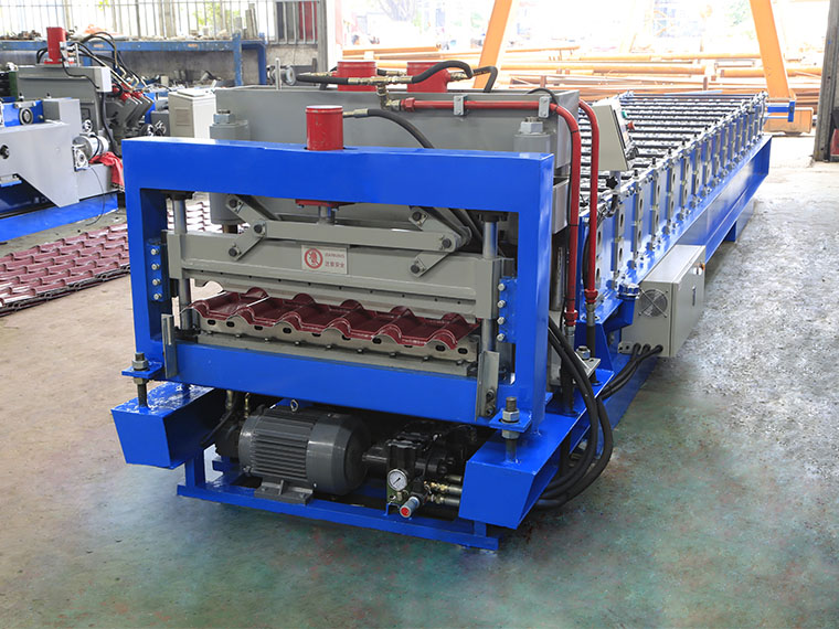 YX25-162-810 Glazed Tile Roll Forming Machine