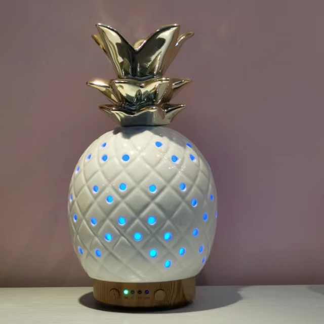 2022 Pineapple Innovation Aroma Diffuser Ultrasonic Humidifier for Natural Essential Oil