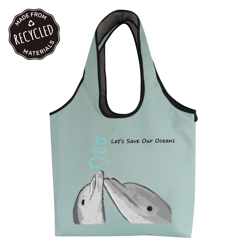 Recycled PET tote bags from plastic bottles