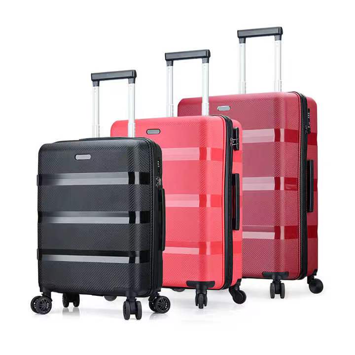 High Quality Fashion PP Material  Decent Durable 8*360 Spinner Wheeled Light Luggage