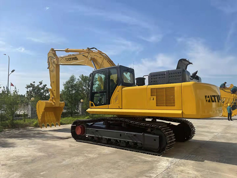 Powerful 34 ton 35 ton Crawler Excavator in Any Construction Site